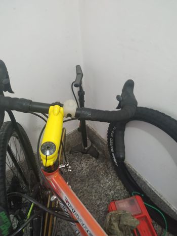 Used Pinarello Prince 10 Del 2014 2010 Road & Gravel, Orange — image 3 of 5