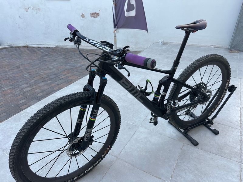 Used BMC Fourstroke SRAM X01 Eagle 2022 Mountainbike, Black — image 2 of 12