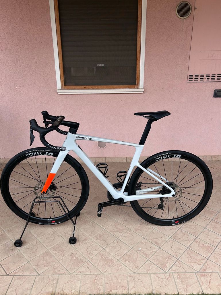 Cannondale Supersix Shimano 105 Di2 2024