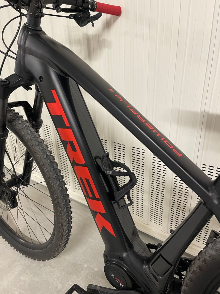 Used Trek Powerfly 5 2022 2022 Mountainbike — image 7 of 9
