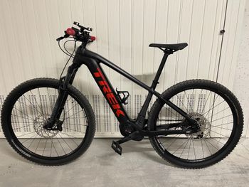 Used Trek Powerfly 5 2022 2022 Mountainbike — image 2 of 9