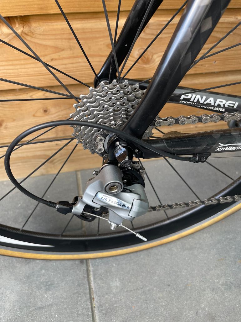 Used Pinarello Pinarello FP Quatro 30HM12K Voll Carbon, Shimano Ultegra, Onda FPK1 2018 Road & Gravel, Black — image 11 of 20