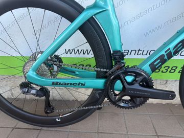 Used Bianchi Oltre Comp 2025 Road & Gravel, Green — image 3 of 12