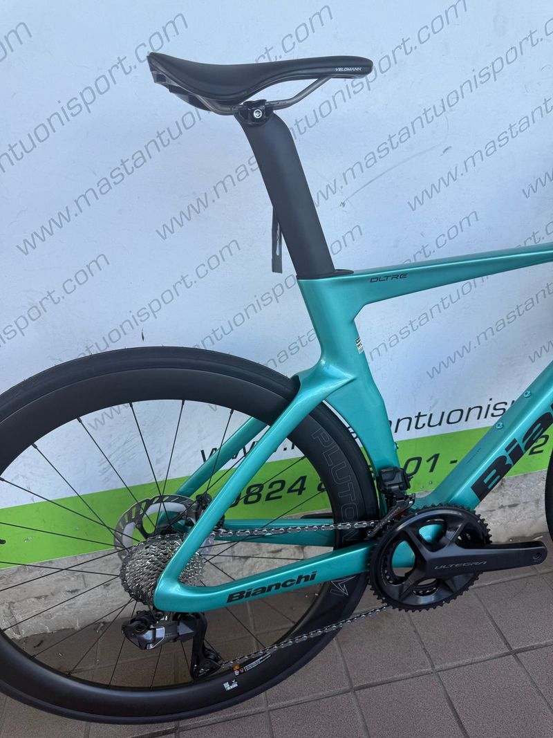 Used Bianchi Oltre Comp 2025 Road & Gravel, Green — image 9 of 12