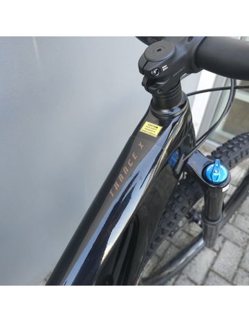 Giant Trace X 2023 Mountainbike usato, Blu — immagine 6 di 9
