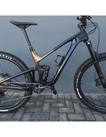Used Giant Trace X 2023 Mountainbike, Blu — image 9 of 9