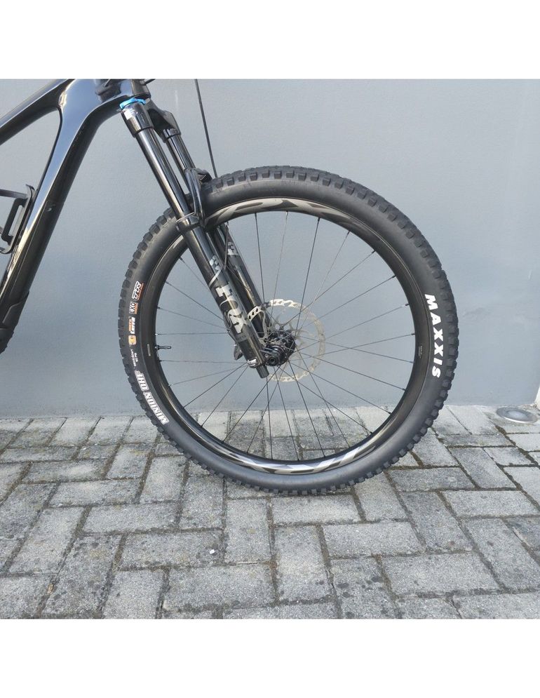 Used Giant Trace X 2023 Mountainbike, Blu — image 3 of 9