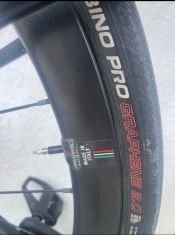 Used Wilier Cento1NDR SHIMANO ULTEGRA R8000 (BR-R8010-F) 2021 2021 Road & Gravel, Black — image 2 of 4
