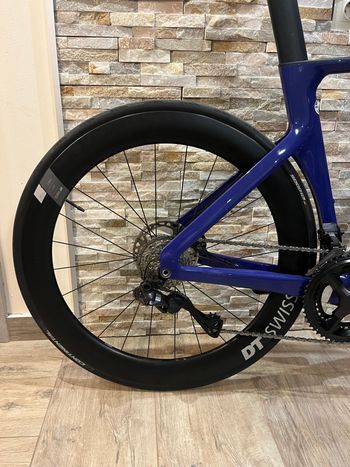 Brugt Canyon Aeroad CF SLX 8 Disc Di2 2023 2023 Road & Gravel — billede 8 af 11