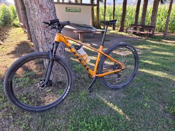 Gebrauchtes Trek X-caliber Shimano Deore XT 2022 Mountainbike, Orange — Bild 2 von 11