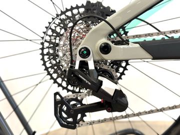 Santa Cruz VALA Other SRAM 2025 Mountainbike d'occasion — image 4 sur 10