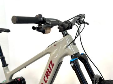 Santa Cruz VALA Other SRAM 2025 Mountainbike d'occasion — image 2 sur 10