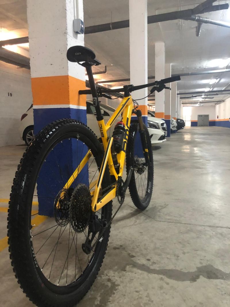 Used BMC Fourstroke SRAM XX Eagle AXS (T-Type) 2020 Mountainbike, Orange — image 1 of 6