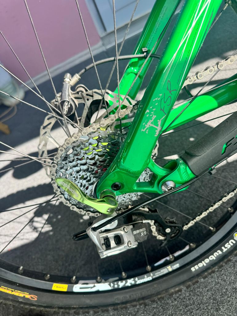 Used Specialized Bighit SRAM X7 2010 Mountainbike, Green — image 5 of 12