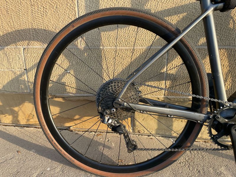 Gebrauchtes Canyon Endurace:ON 7.0 2021 2021 Road & Gravel, Schwarz — Bild 15 von 20