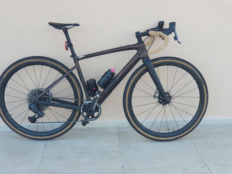 Used Specialized Diverge SRAM Red eTap AXS 2021 Road & Gravel