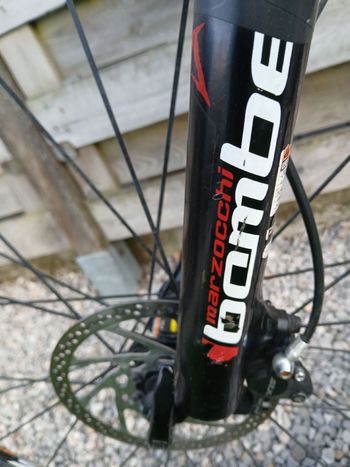 Used Schwinn Mesags 2003 Mountainbike, Red — image 4 of 9