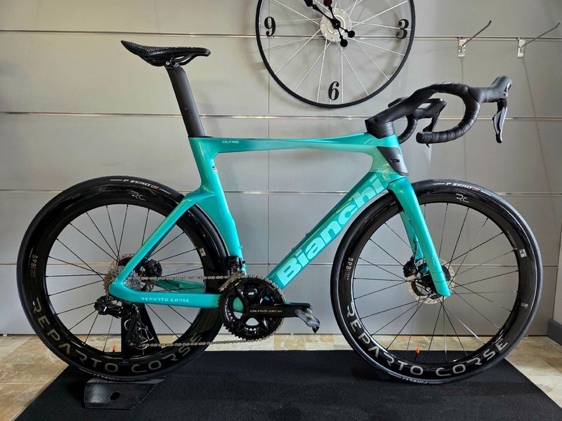 Used Bianchi Oltre RC Durace Di2 2024 2024 Road & Gravel