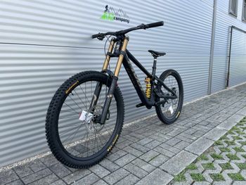 Tweedehands Pivot PHOENIX Pro Saint 2025 2025 Mountainbike — afbeelding 8 van 17