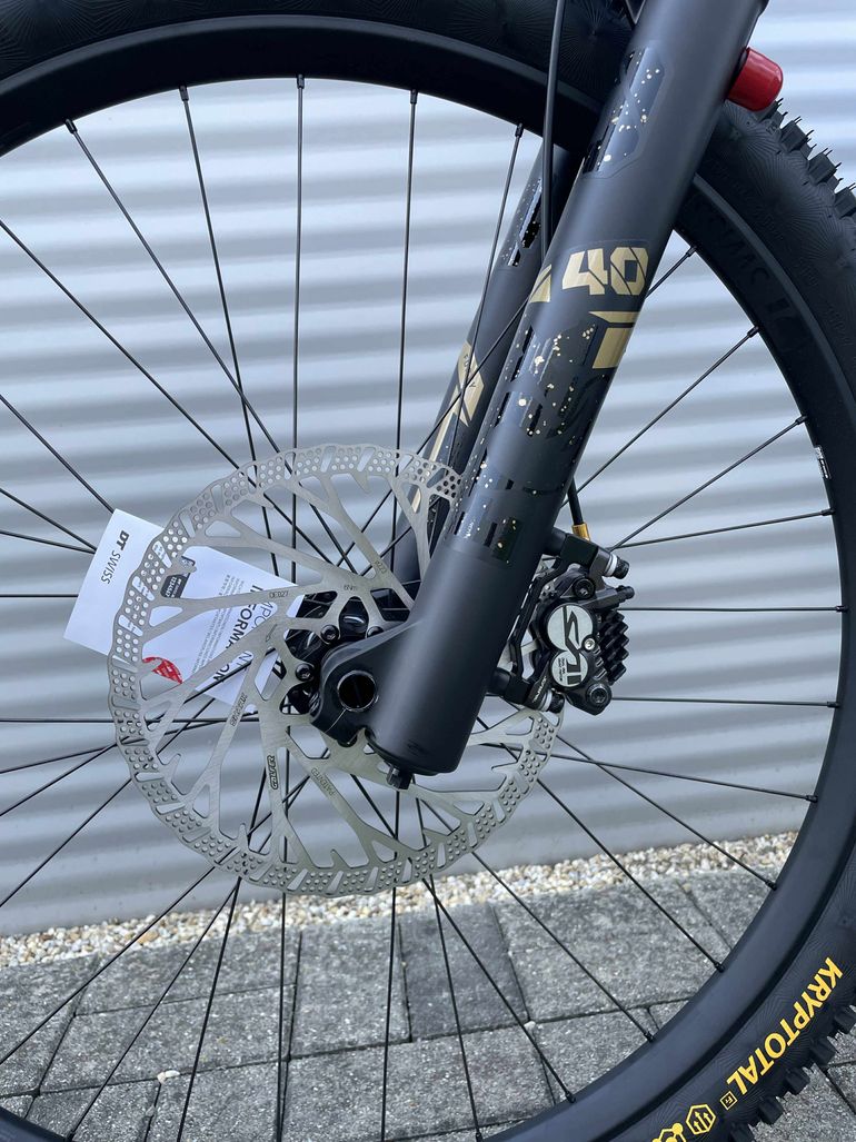 Tweedehands Pivot PHOENIX Pro Saint 2025 2025 Mountainbike — afbeelding 11 van 17