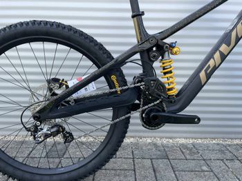 Tweedehands Pivot PHOENIX Pro Saint 2025 2025 Mountainbike — afbeelding 9 van 17