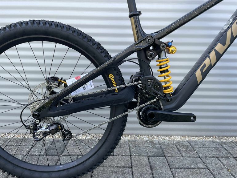 Tweedehands Pivot PHOENIX Pro Saint 2025 2025 Mountainbike — afbeelding 9 van 17