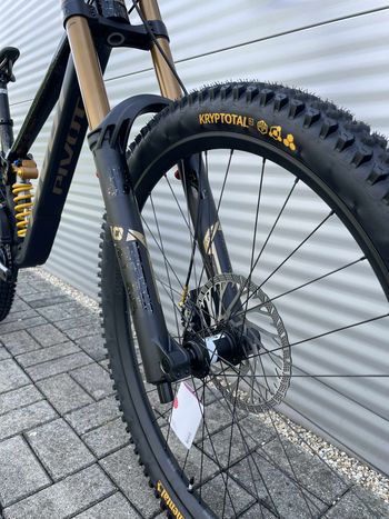 Tweedehands Pivot PHOENIX Pro Saint 2025 2025 Mountainbike — afbeelding 17 van 17