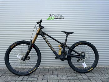 Tweedehands Pivot PHOENIX Pro Saint 2025 2025 Mountainbike — afbeelding 2 van 17