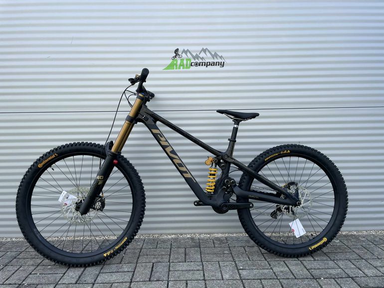 Tweedehands Pivot PHOENIX Pro Saint 2025 2025 Mountainbike — afbeelding 2 van 17