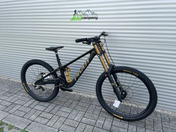 Used Pivot PHOENIX Pro Saint 2025 2025 Mountainbike, Black, 29, 27.5 — image 12 of 17