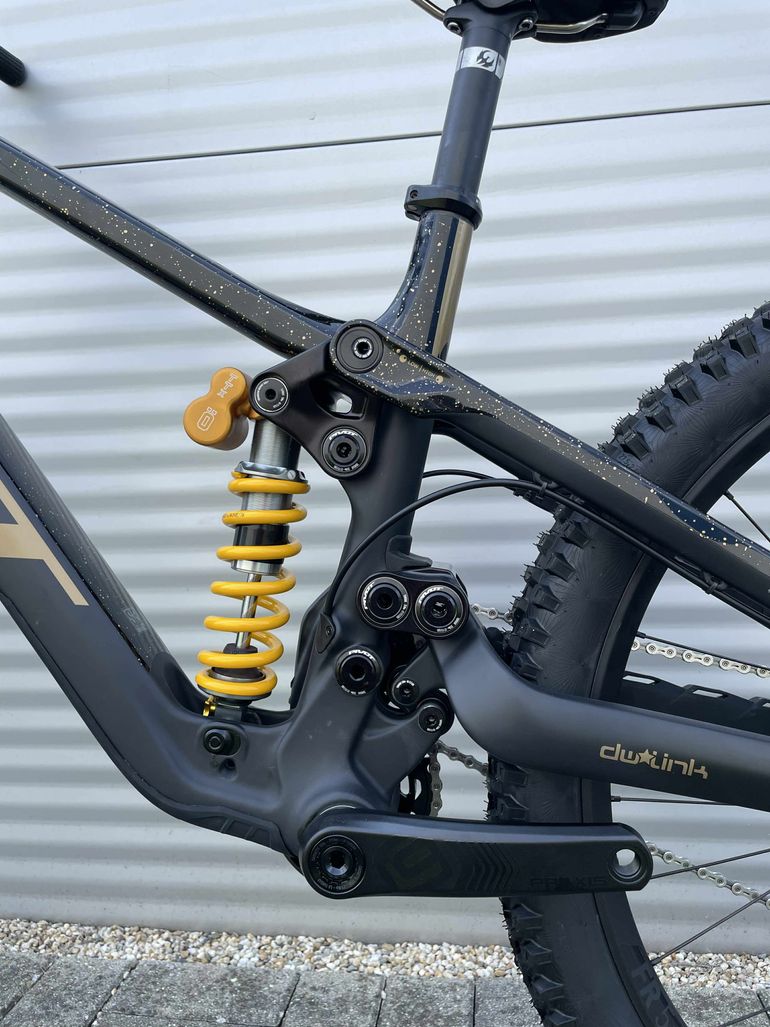 Tweedehands Pivot PHOENIX Pro Saint 2025 2025 Mountainbike — afbeelding 10 van 17