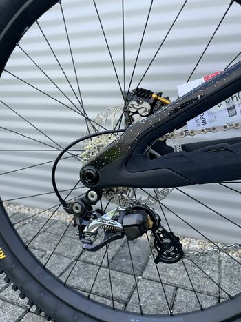 Tweedehands Pivot PHOENIX Pro Saint 2025 2025 Mountainbike — afbeelding 3 van 17