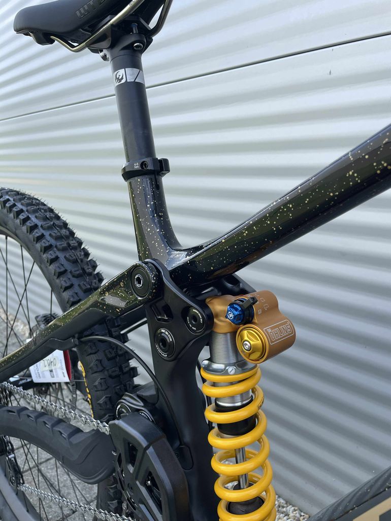 Tweedehands Pivot PHOENIX Pro Saint 2025 2025 Mountainbike — afbeelding 15 van 17
