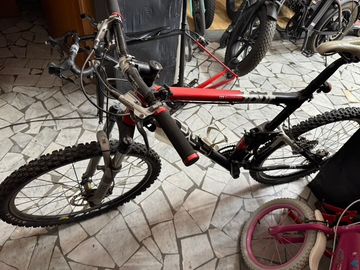 BMC Fourestroke 03 2011 Mountainbike d'occasion — image 1 sur 7