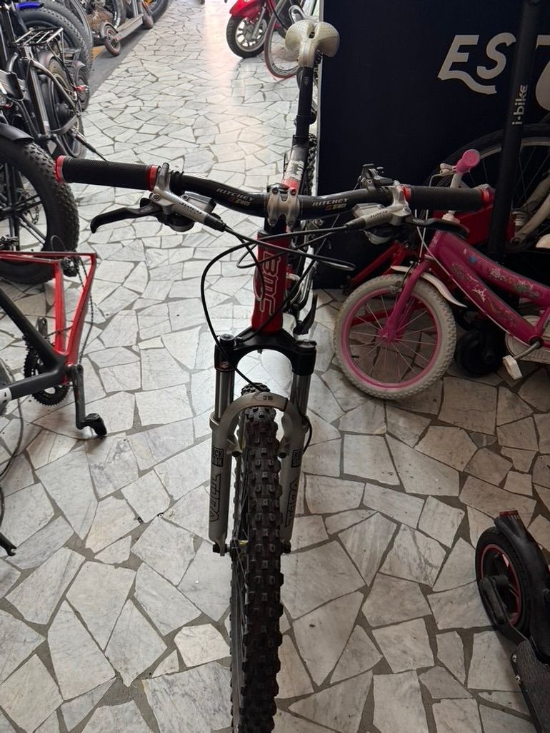 BMC Fourestroke 03 2011 Mountainbike d'occasion — image 3 sur 7