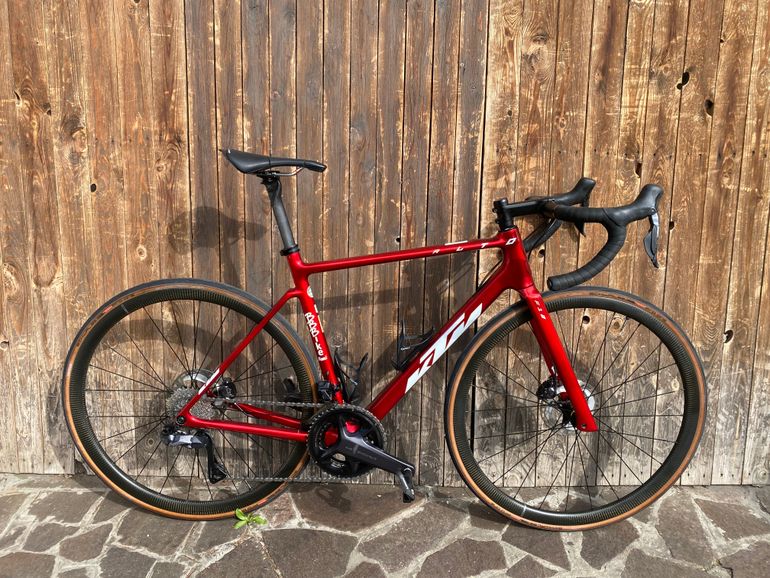 Used KTM REVELATOR ALTO MASTER 2022 2022 Road & Gravel, Red — image 1 of 9