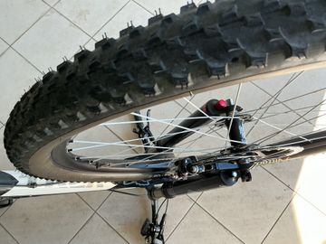 Używany Trek Superfly 100 Élite 2011 2011 Mountainbike — zdjęcie 10 z 12