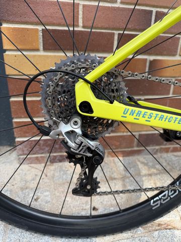 Used BMC Urs SRAM Force 2021 Road & Gravel, Orange — image 9 of 10
