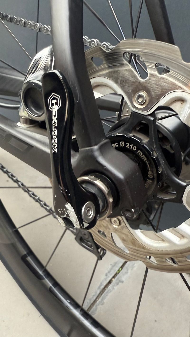 Used Colnago C60 Disc 2019 Road & Gravel, Black — image 11 of 14