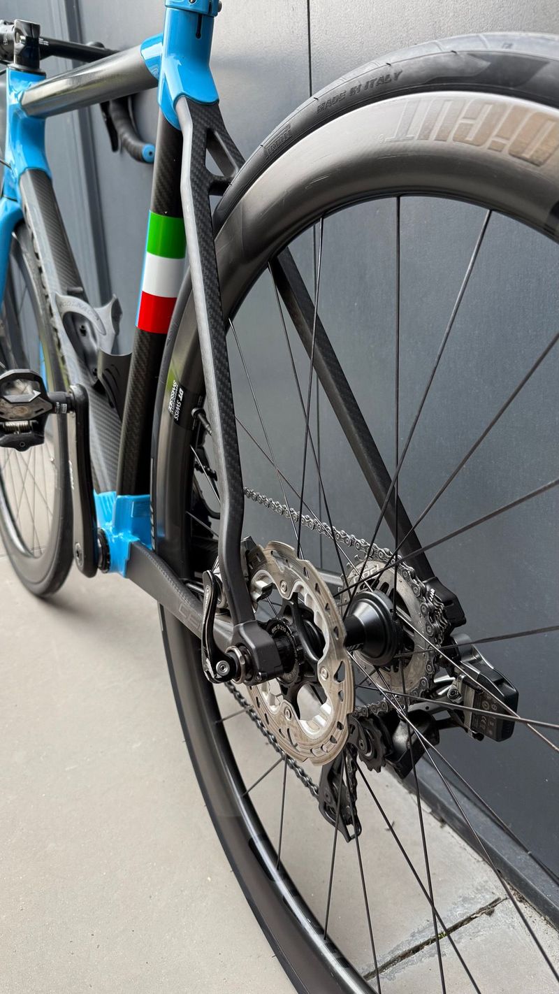 Used Colnago C60 Disc 2019 Road & Gravel, Black — image 10 of 14