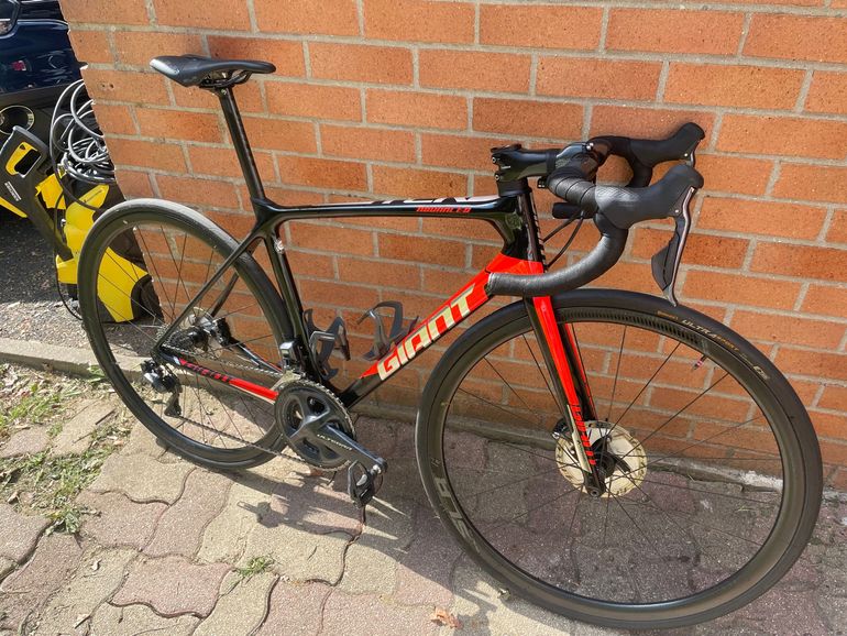 HOT Road Bikes 2018 Giant Tcr Advanced Pro Disc Giant TCR