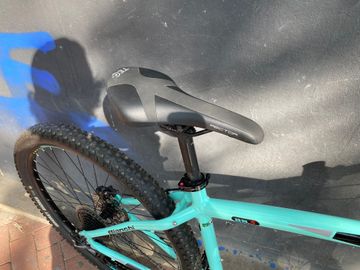 Used Bianchi Duel Shimano Acera 2018 Mountainbike, Blue — image 5 of 8