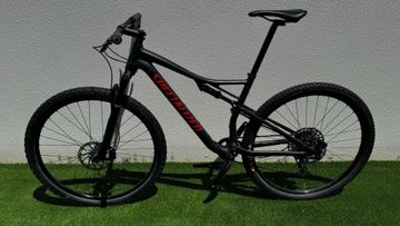 Used Specialized Men's Epic Comp 2018 2018 Mountainbike, Black, 29 — image 2 of 7