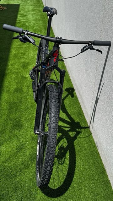 Used Specialized Men's Epic Comp 2018 2018 Mountainbike, Black, 29 — image 7 of 7
