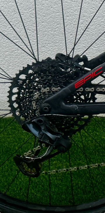 Used Specialized Men's Epic Comp 2018 2018 Mountainbike, Black, 29 — image 4 of 7
