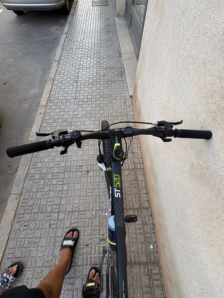 Used ROCKRIDER St 520 2019 Mountainbike, Black — image 6 of 7