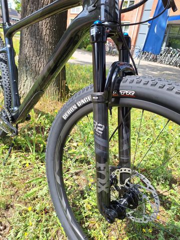 Käytetty Giant XTC Advanced 29 1 2022 2022 Mountainbike — kuva 6 / 7