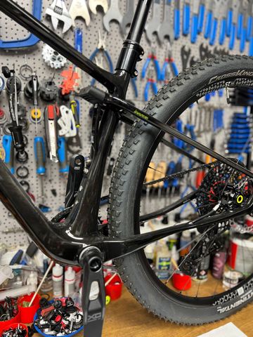 Used Lee Cougan Rampage RE Sram Eagle Transmission X0 2025 Mountainbike, Black — image 15 of 15
