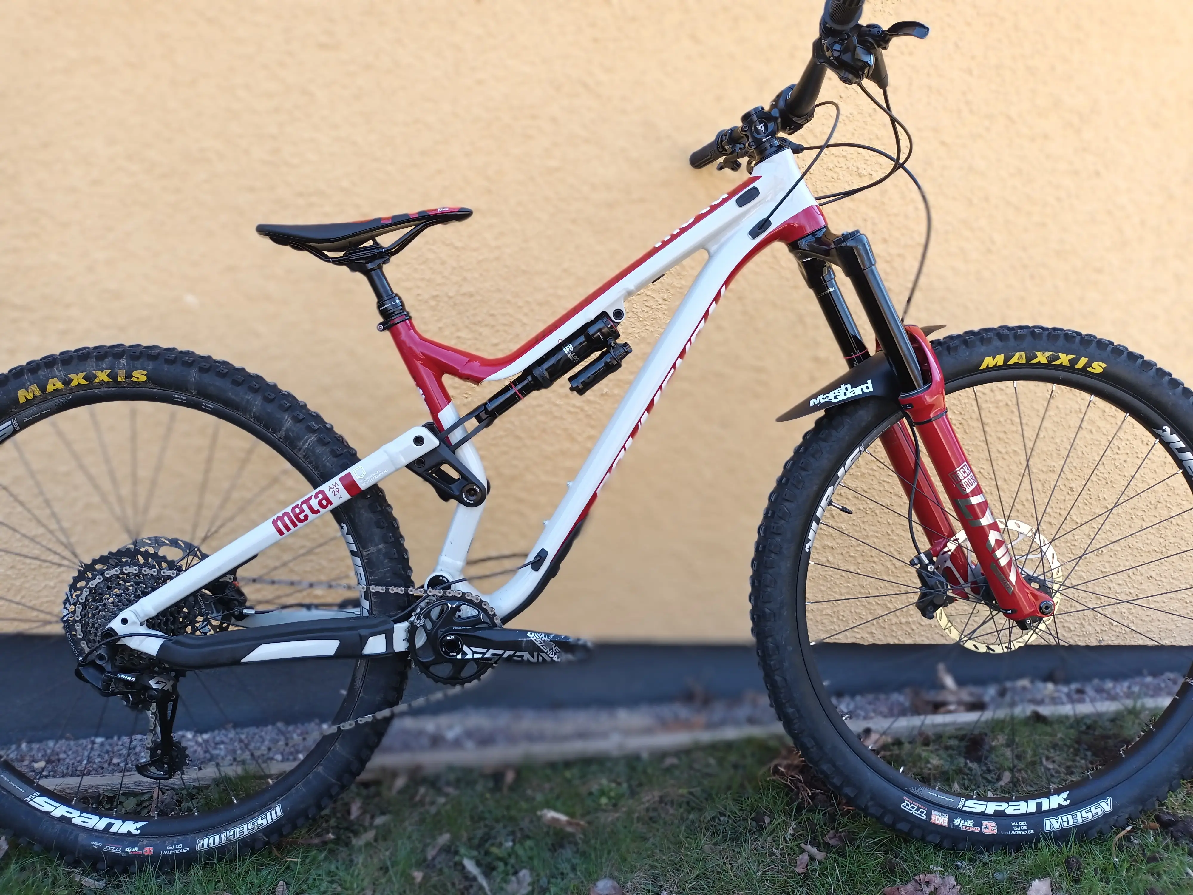 Commencal meta am 29 2024 team 2020