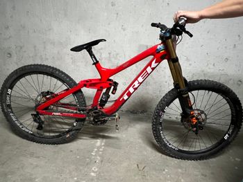 Trek, Session Other SRAM